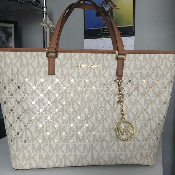 Michael Kors Large Jet Set Tote & Logo Charm - Picture 1 of 11